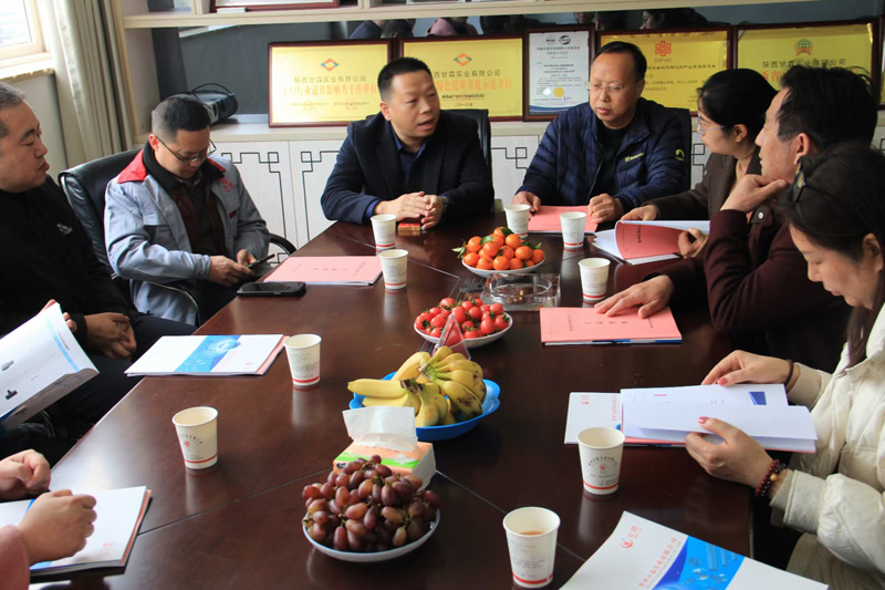 三門峽市陜州區(qū)水利局張局長，自來水公司趙總經(jīng)理等人蒞臨陜西甘霖實業(yè)公司考察指導(dǎo)工作